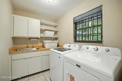 5029 Glade Hill Street Jacksonville FL 32207