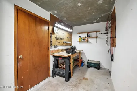 5029 Glade Hill Street Jacksonville FL 32207