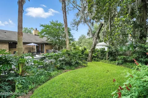 5029 Glade Hill Street Jacksonville FL 32207