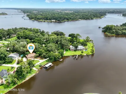 5029 Glade Hill Street Jacksonville FL 32207