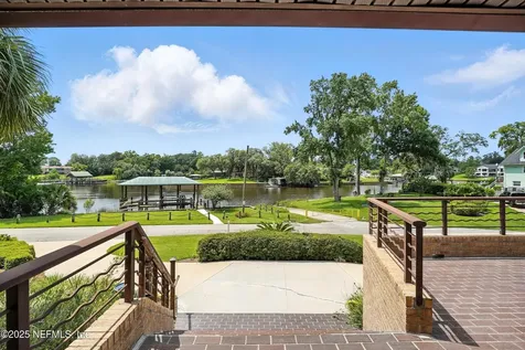 5029 Glade Hill Street Jacksonville FL 32207