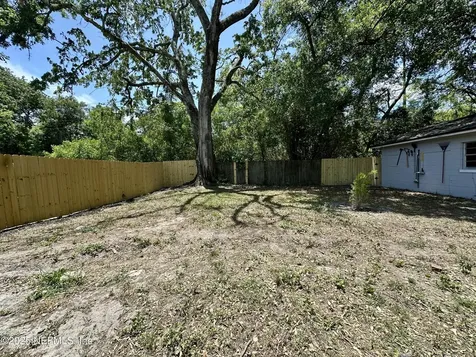7040 Arques Road Jacksonville FL 32205