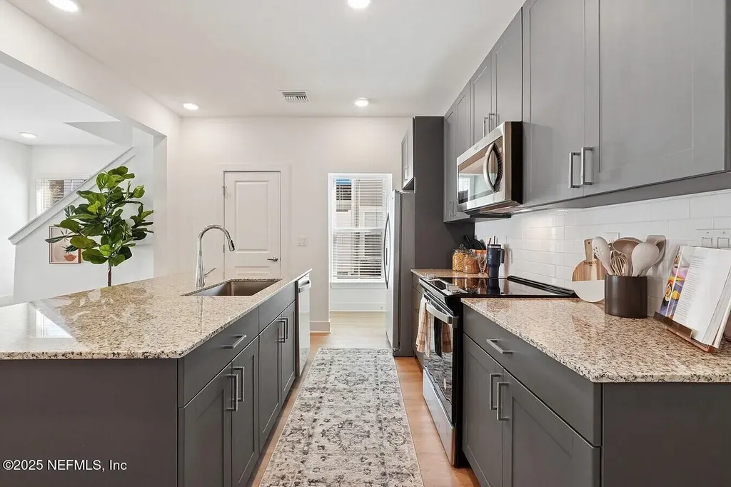 3730 Dupont Avenue Jacksonville FL 32217