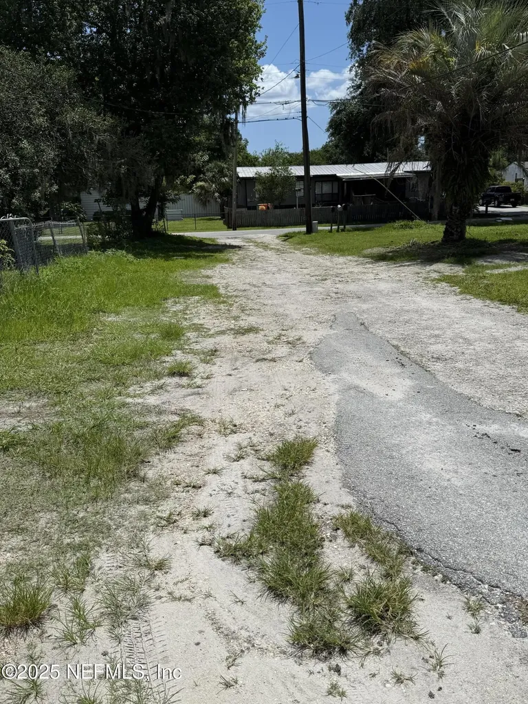 10262 Astronaut Court Jacksonville FL 32225