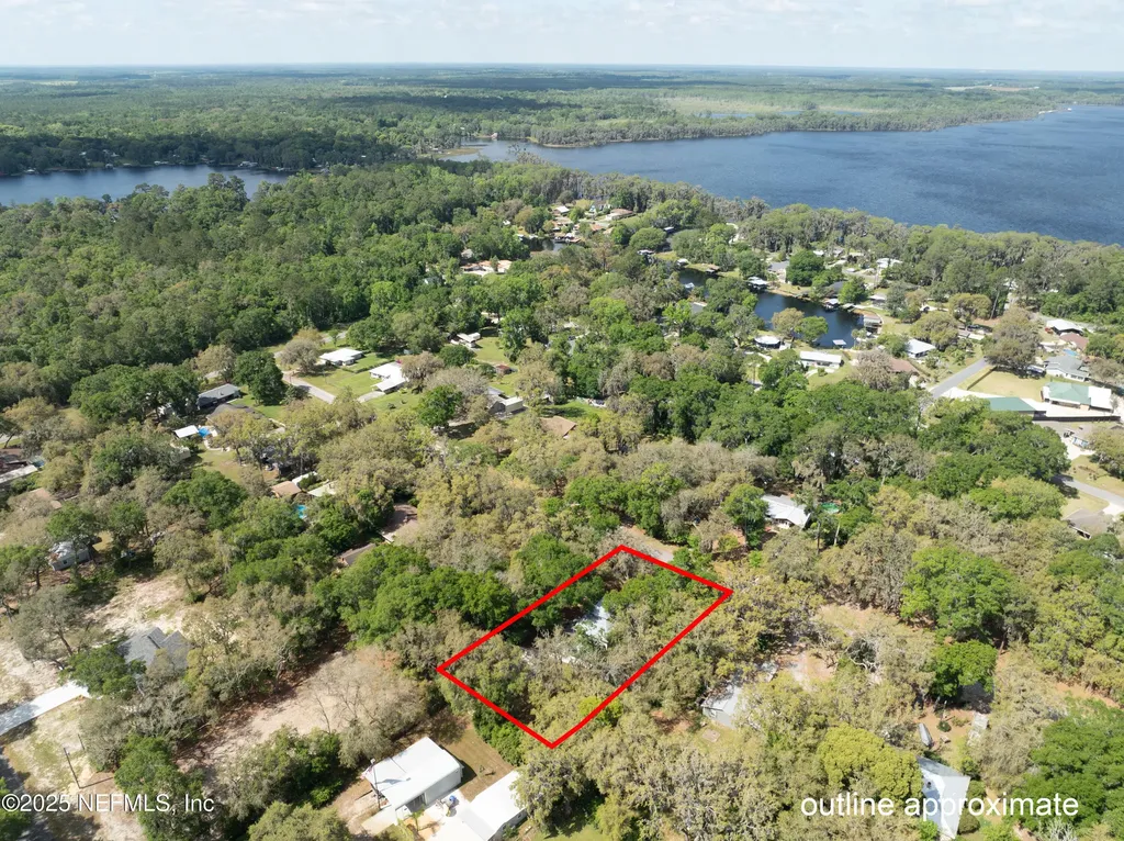 303 SE 3rd Avenue Melrose FL 32666