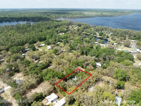 303 SE 3rd Avenue Melrose FL 32666