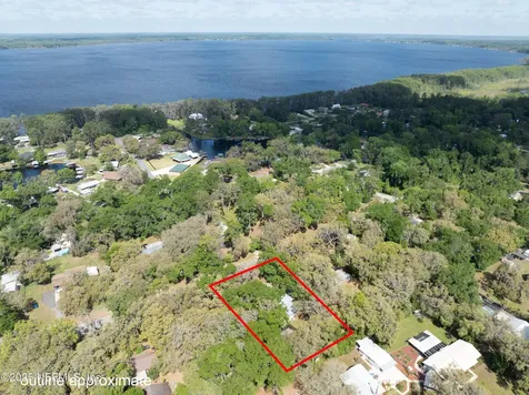 303 SE 3rd Avenue Melrose FL 32666