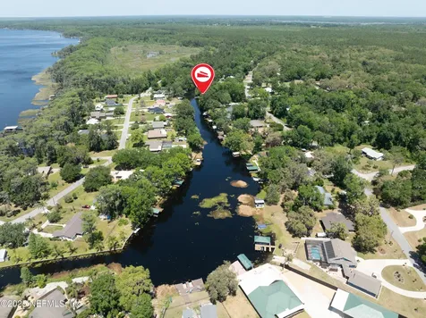 303 SE 3rd Avenue Melrose FL 32666