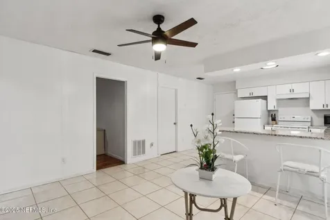 7485 Greenway Drive Jacksonville FL 32244