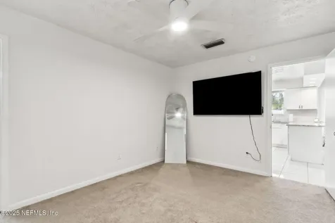 7485 Greenway Drive Jacksonville FL 32244