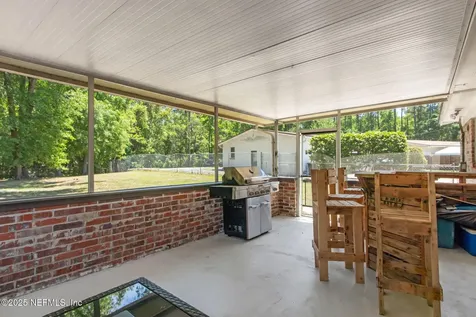 7485 Greenway Drive Jacksonville FL 32244