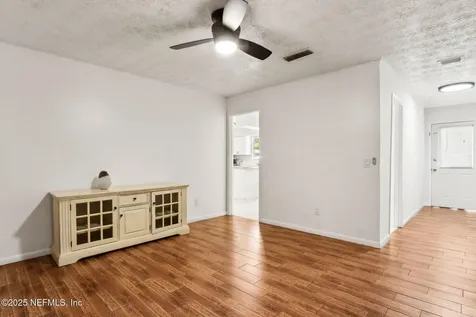 7485 Greenway Drive Jacksonville FL 32244