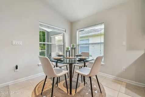 9050 Honeybee Lane Jacksonville FL 32256