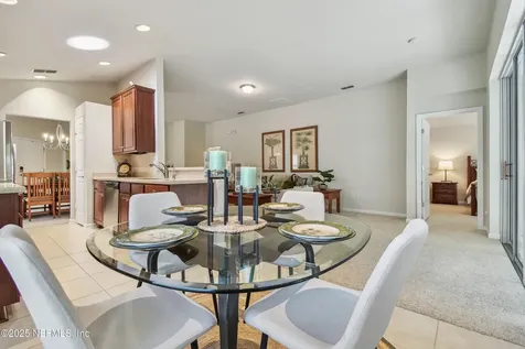 9050 Honeybee Lane Jacksonville FL 32256