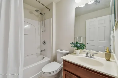 9050 Honeybee Lane Jacksonville FL 32256