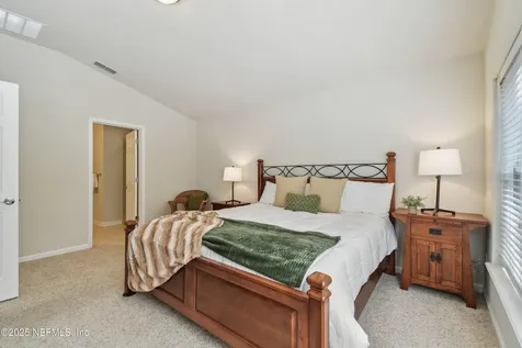 9050 Honeybee Lane Jacksonville FL 32256