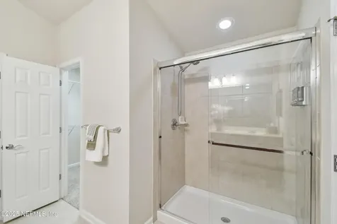9050 Honeybee Lane Jacksonville FL 32256