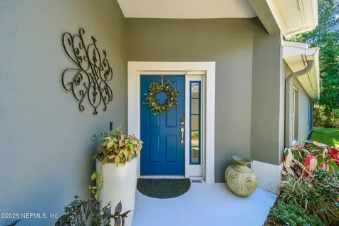 9050 Honeybee Lane Jacksonville FL 32256