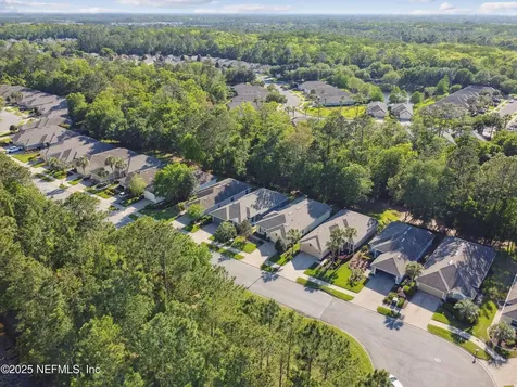 9050 Honeybee Lane Jacksonville FL 32256