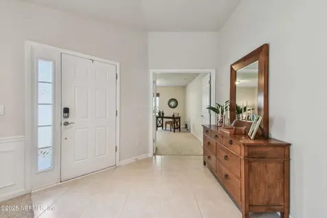 9050 Honeybee Lane Jacksonville FL 32256