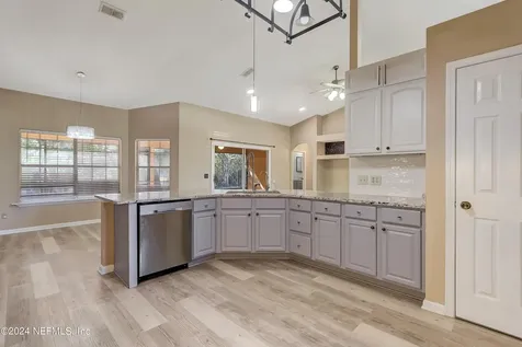 5628 Crest Creek Drive Jacksonville FL 32258