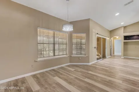 5628 Crest Creek Drive Jacksonville FL 32258