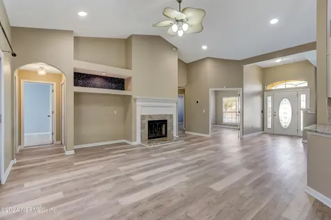 5628 Crest Creek Drive Jacksonville FL 32258