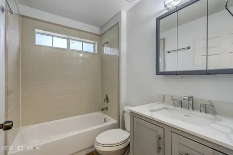 5628 Crest Creek Drive Jacksonville FL 32258