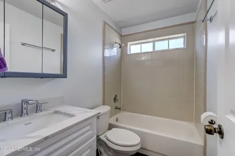 5628 Crest Creek Drive Jacksonville FL 32258