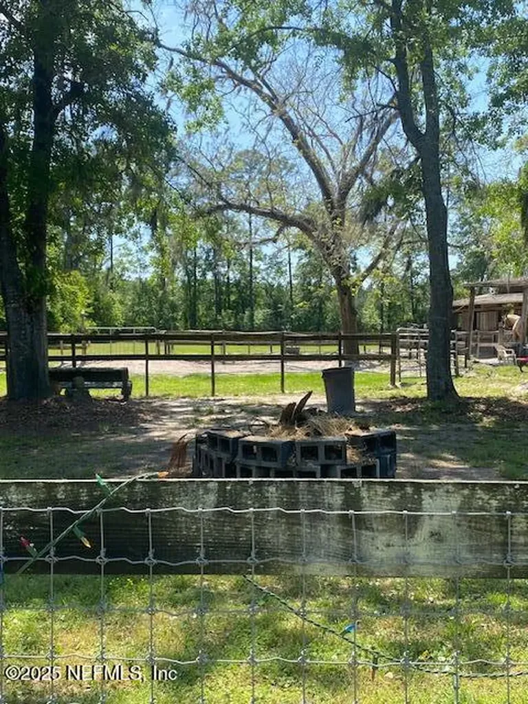 2794 Parmenter Road Bryceville FL 32009