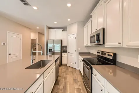 15827 Douglas Lake Drive Jacksonville FL 32218