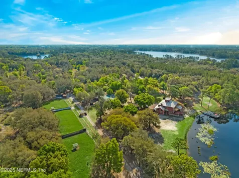 134 Shoreside Trail Crescent City FL 32112