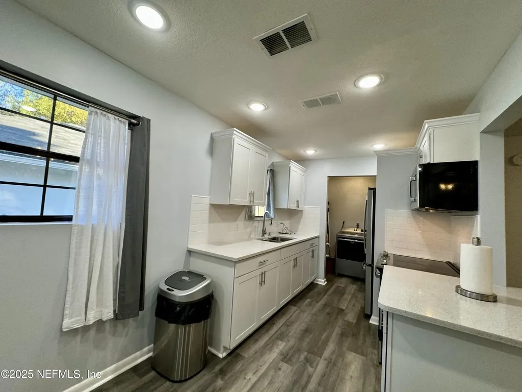 2045 Wright Avenue Jacksonville FL 32207