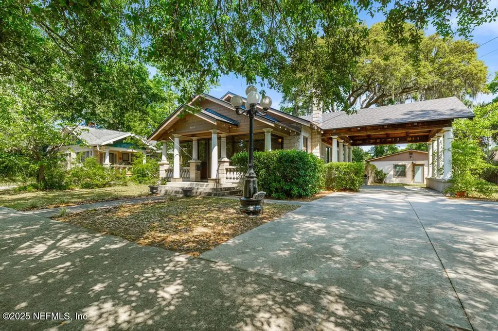 4215 Irvington Avenue Jacksonville FL 32210
