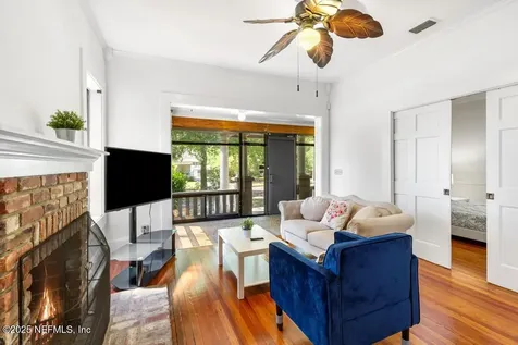 4215 Irvington Avenue Jacksonville FL 32210