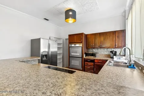 4215 Irvington Avenue Jacksonville FL 32210