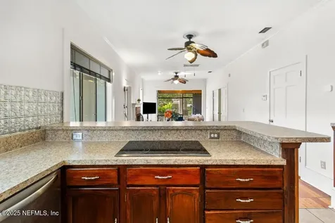 4215 Irvington Avenue Jacksonville FL 32210