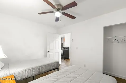 4215 Irvington Avenue Jacksonville FL 32210
