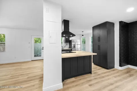 6063 Delmar Place Jacksonville FL 32205