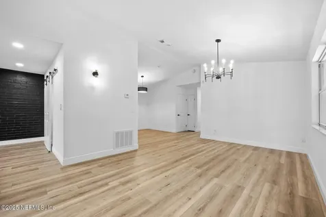 6063 Delmar Place Jacksonville FL 32205