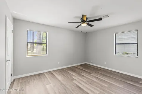 10235 Swarthmore Drive Jacksonville FL 32218
