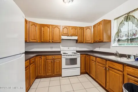 5635 Hillman Drive Jacksonville FL 32244