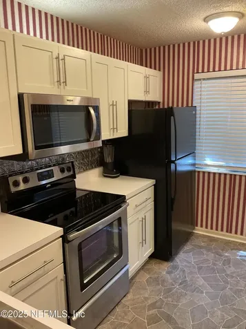 7701 Baymeadows Circle W Jacksonville FL 32256