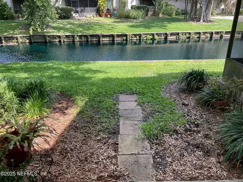 7701 Baymeadows Circle W Jacksonville FL 32256