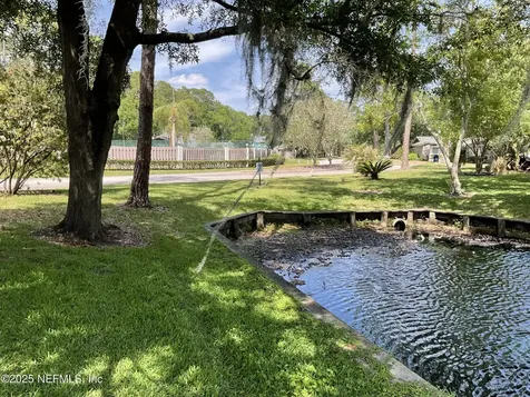 7701 Baymeadows Circle W Jacksonville FL 32256