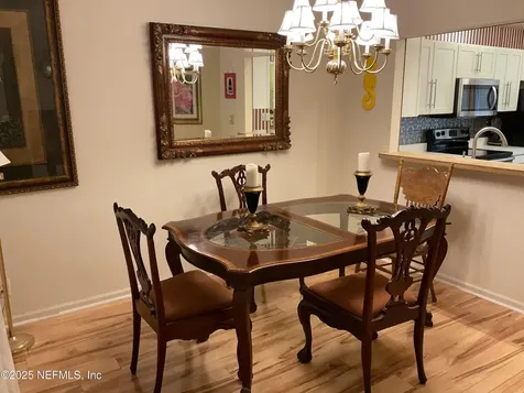 7701 Baymeadows Circle W Jacksonville FL 32256