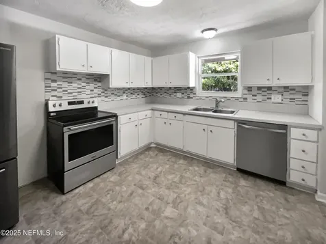 2134 Figaro Lane Jacksonville FL 32210