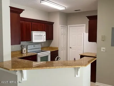 10000 Gate Parkway Jacksonville FL 32246