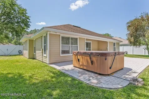 136 Southern Grove Drive St. Johns FL 32259