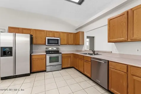 136 Southern Grove Drive St. Johns FL 32259